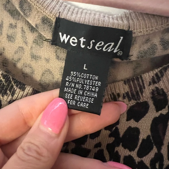 Button up leopard print sweater - Picture 3 of 3